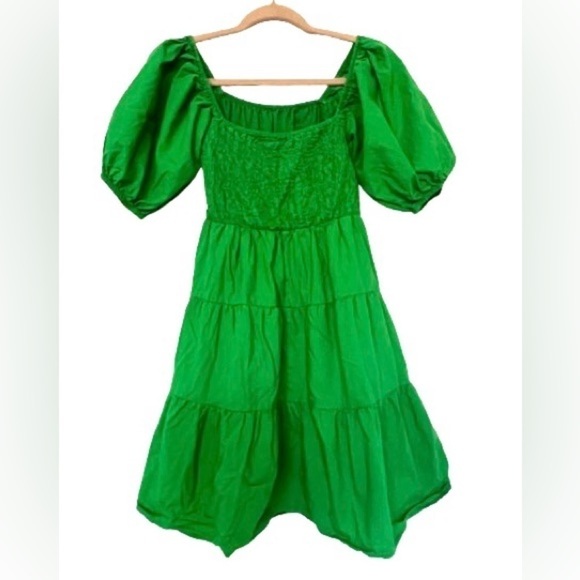 Sim and Sam 100% Cotton
Kelly Green Tiered Puff Sleeve Mini Dress
Size S - Picture 2 of 7